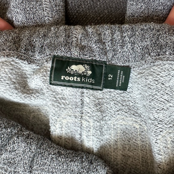 Roots kids organic original grey sweatpants (size 12) - Picture 4 of 4